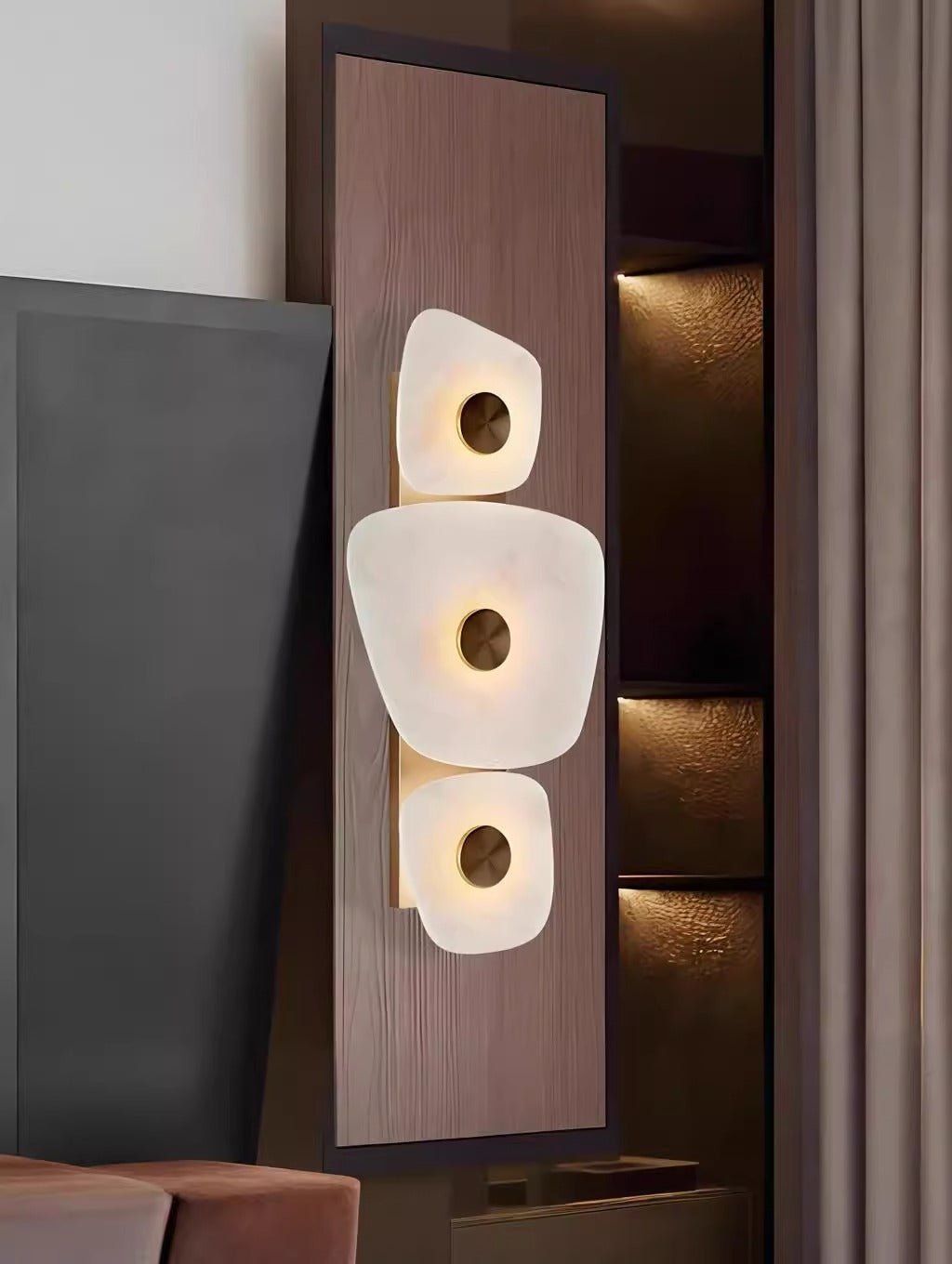 Holmdel Wall Lamp
