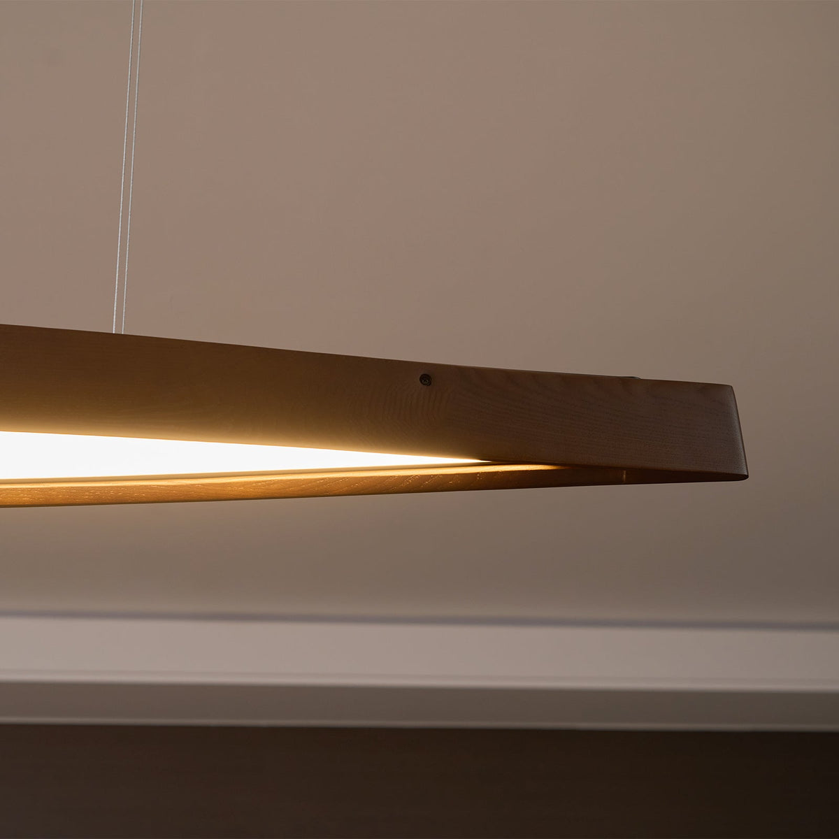 Horizon Linear Wood Pendant Lamp