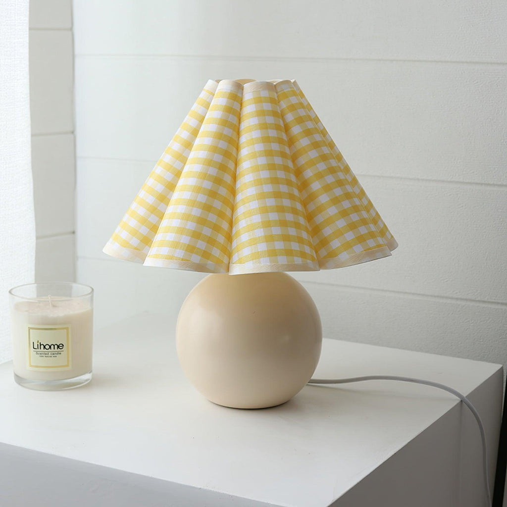 Kicsi Knife Pleat Table Lamp