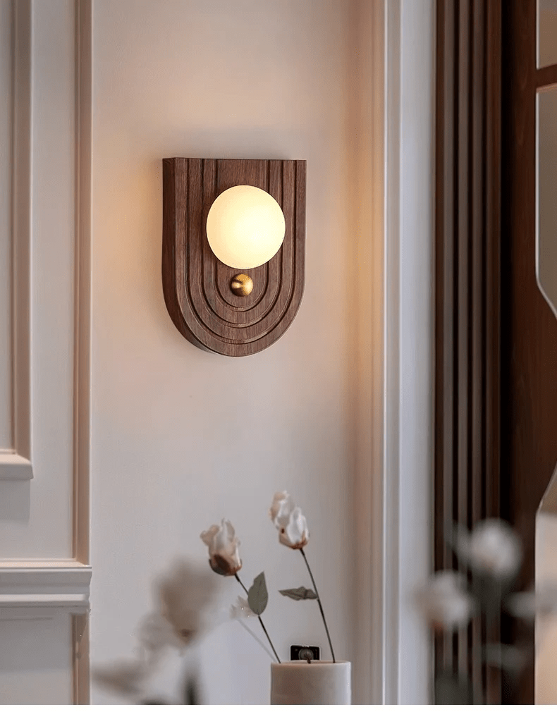 Koyan Alabaster Wall Lamp