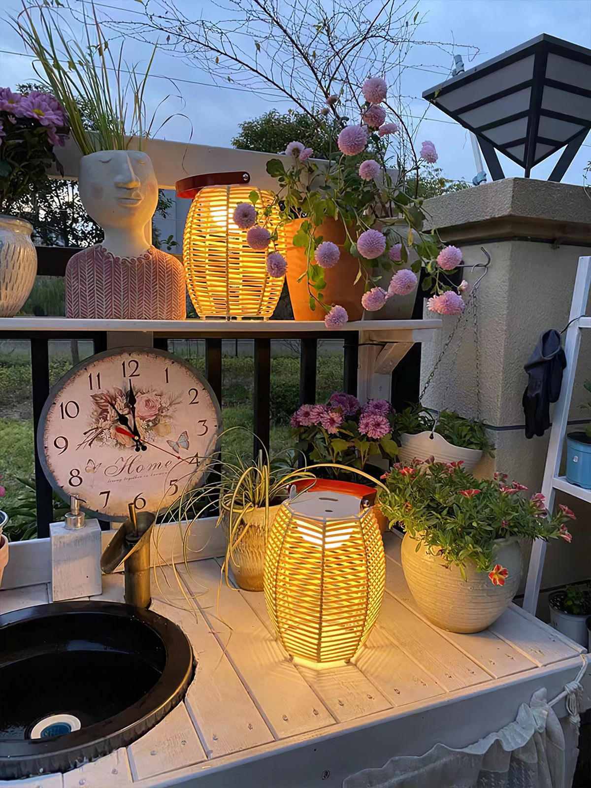 Lantern Built - in Battery Table Lamp