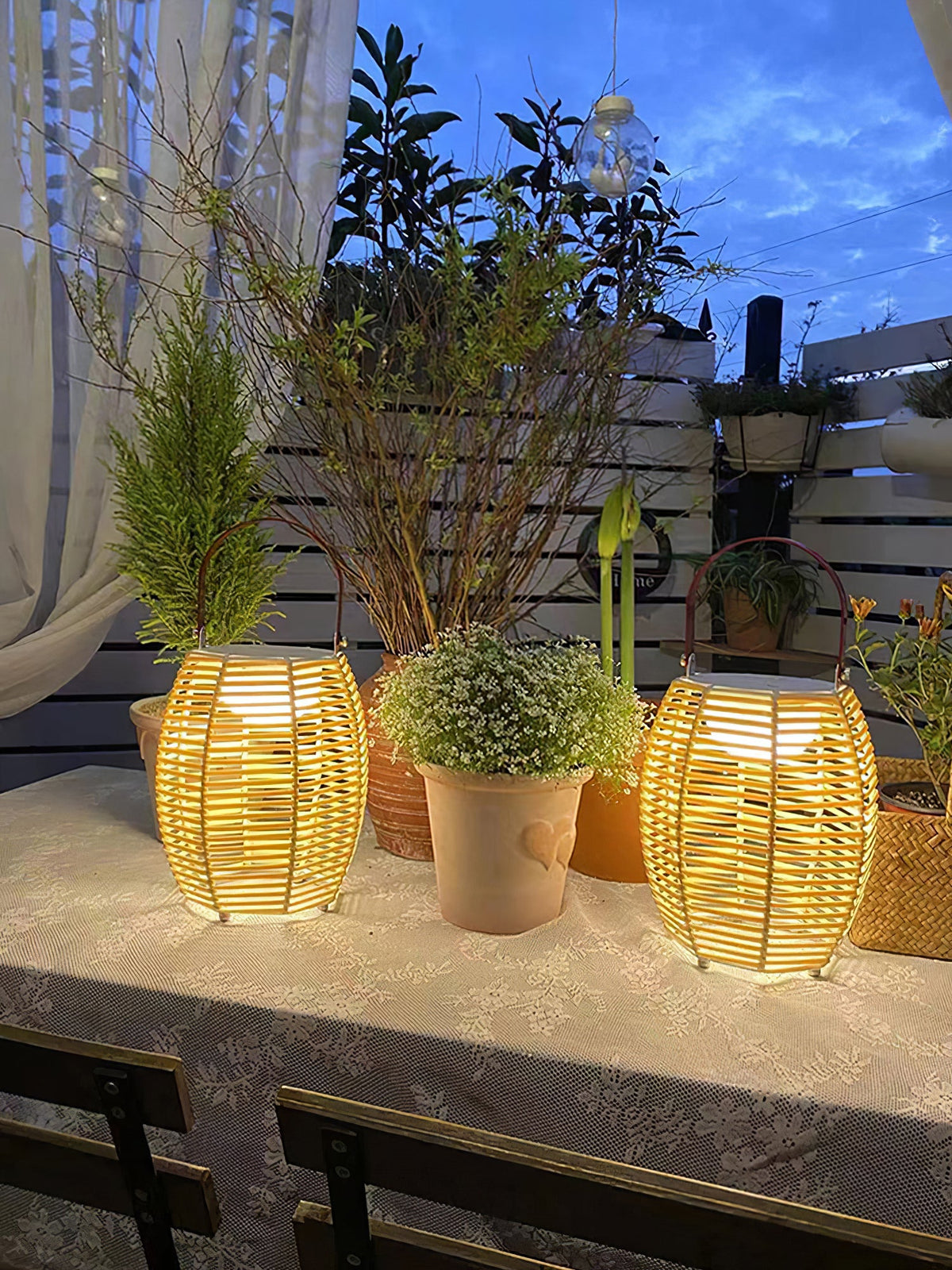 Lantern Built - in Battery Table Lamp