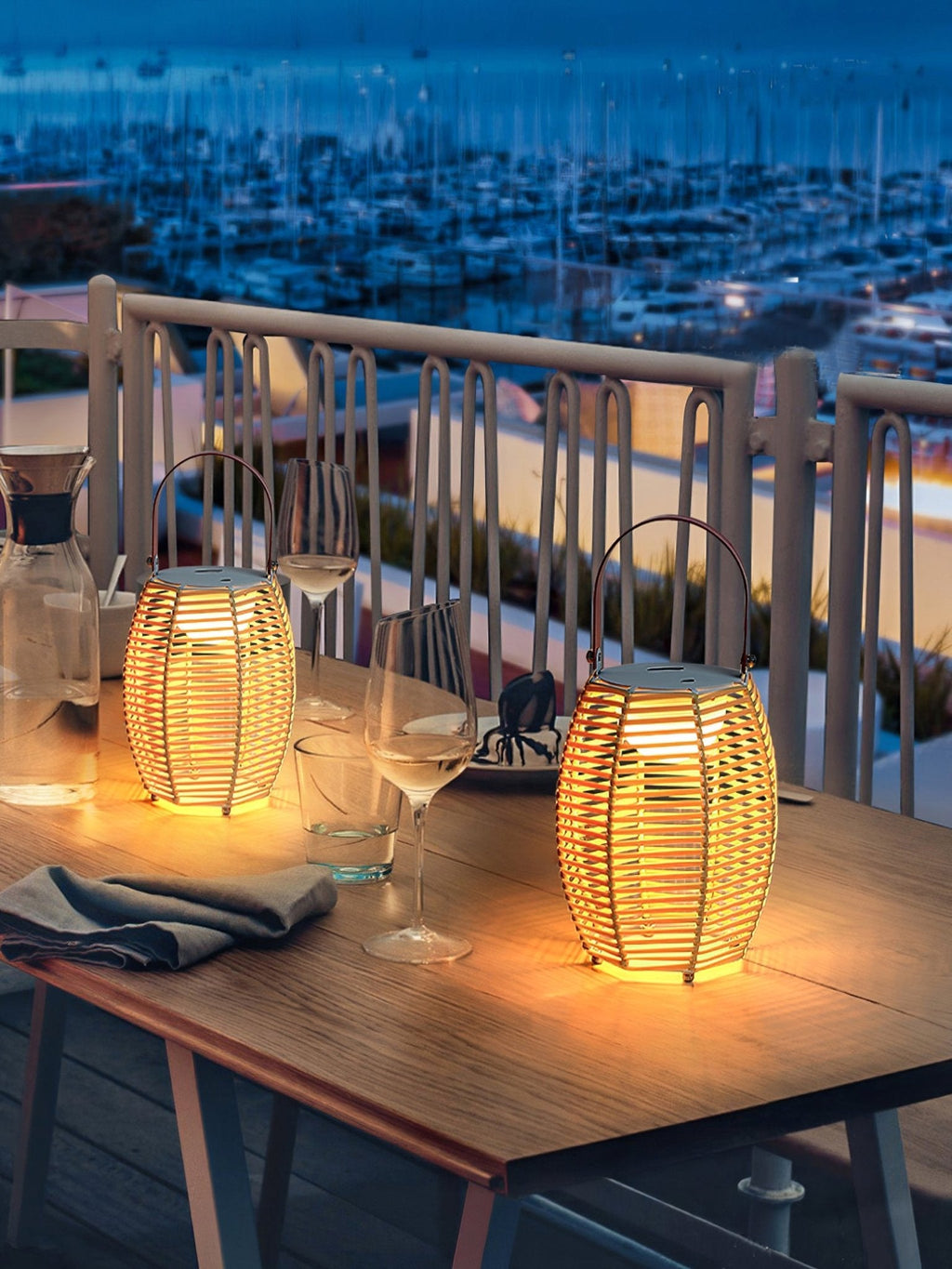 Lantern Built - in Battery Table Lamp