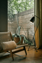 Lean Floor Lamp