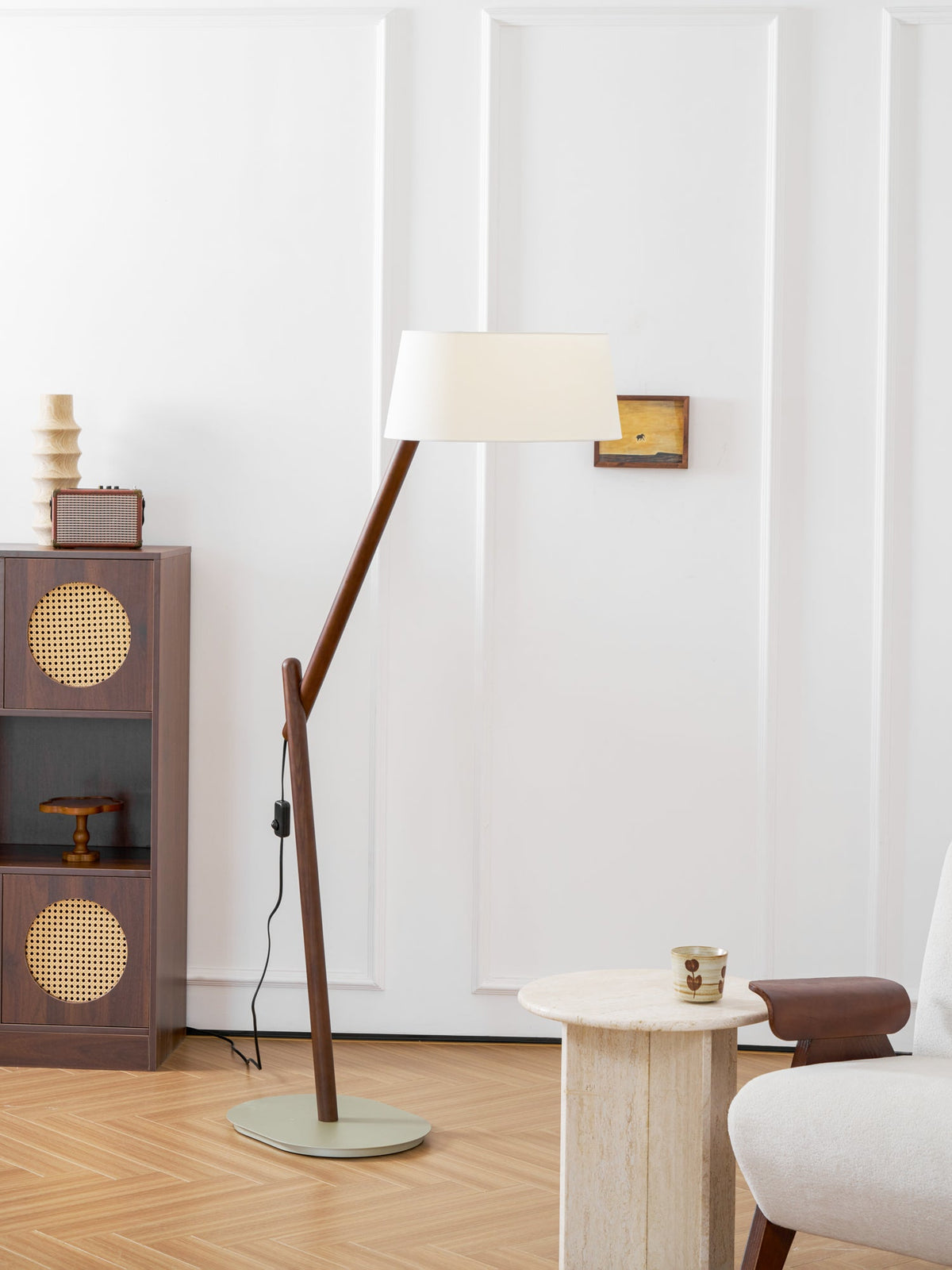 Lean Pivot Floor Lamp