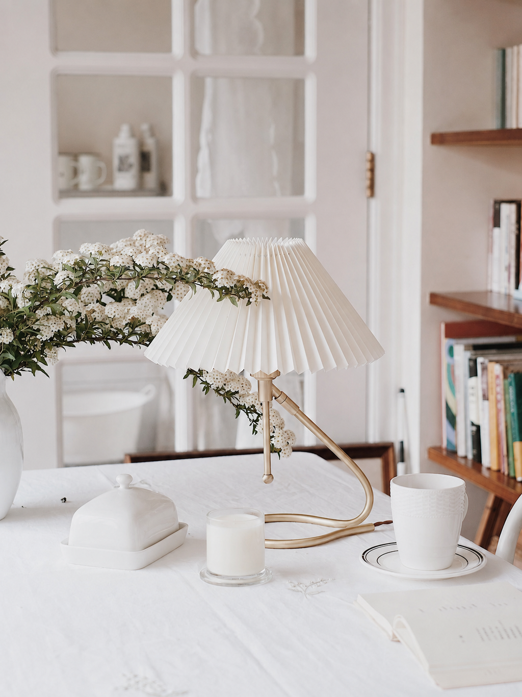 Levitate Pleated Table Lamp