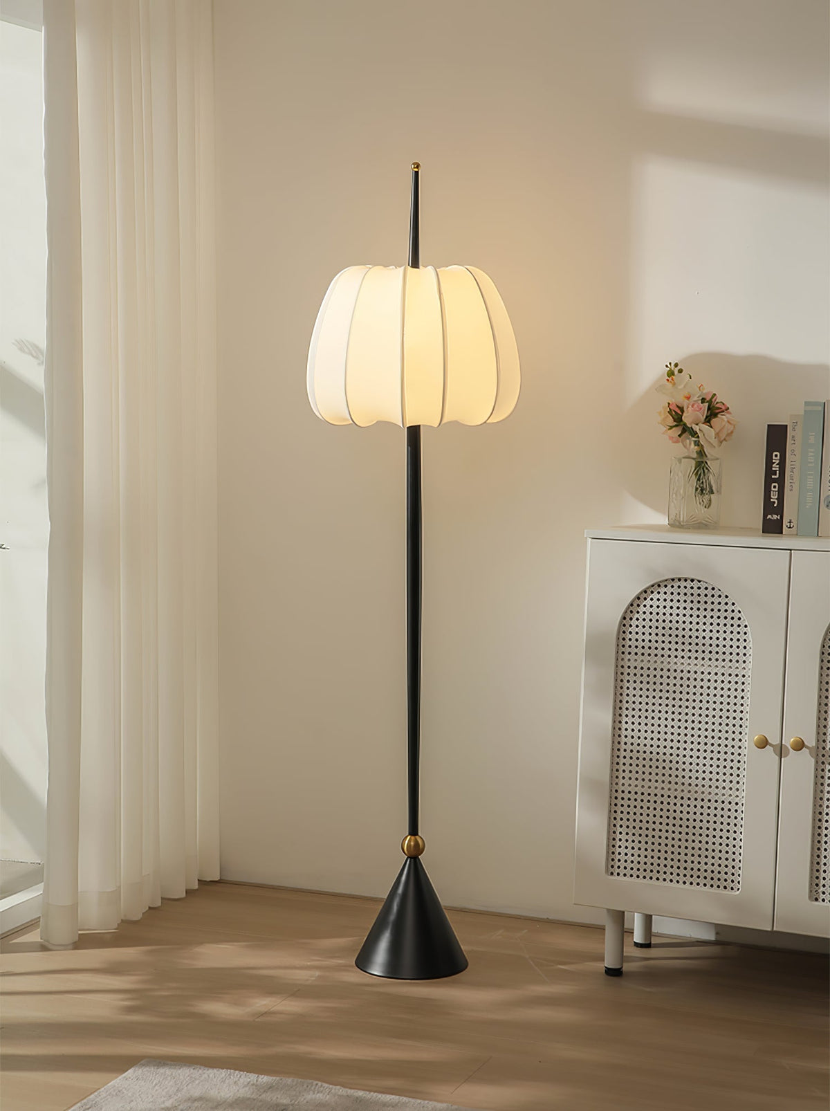 Liana Floor Lamp