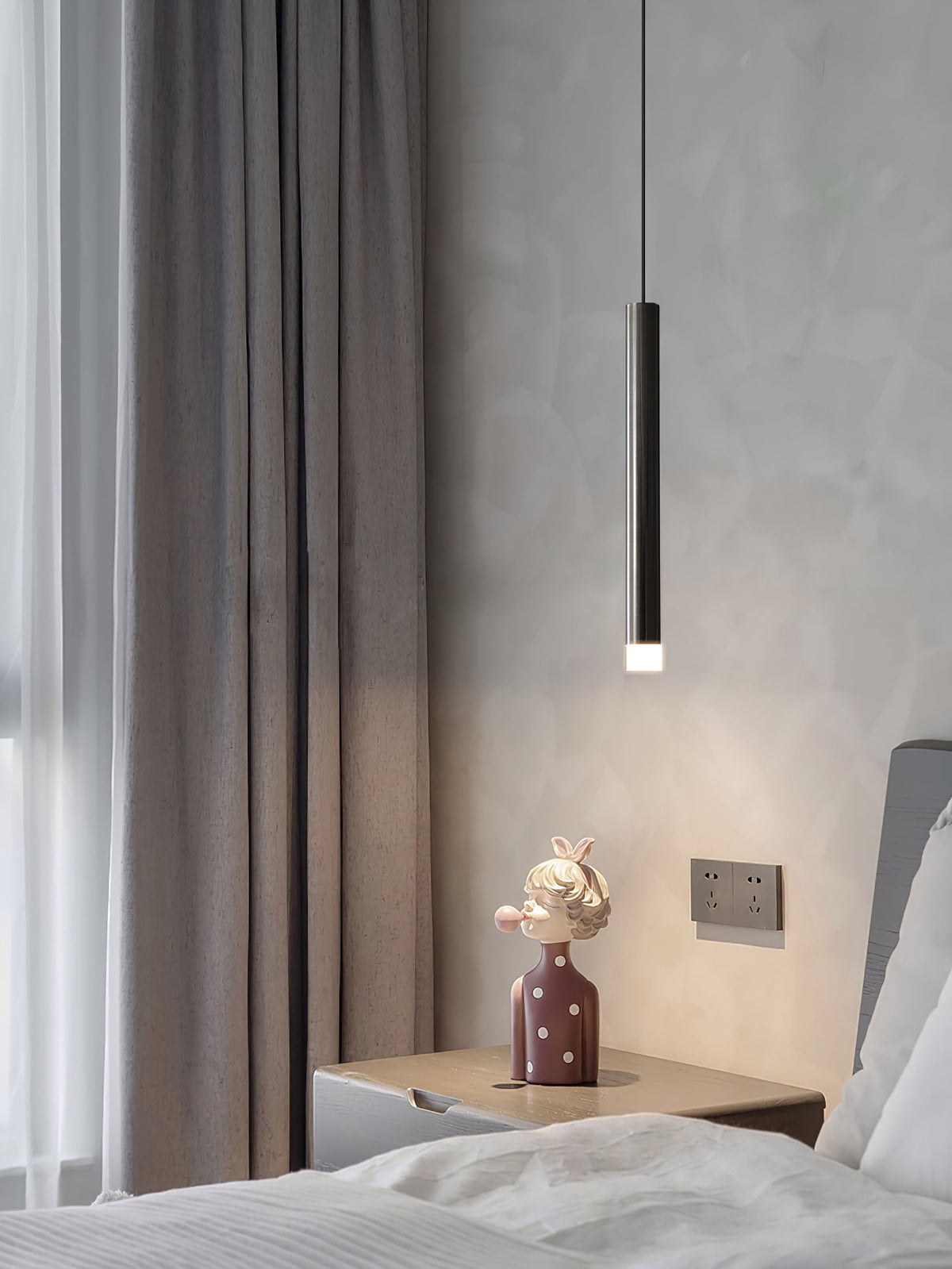 Linea Mono Pendant Light
