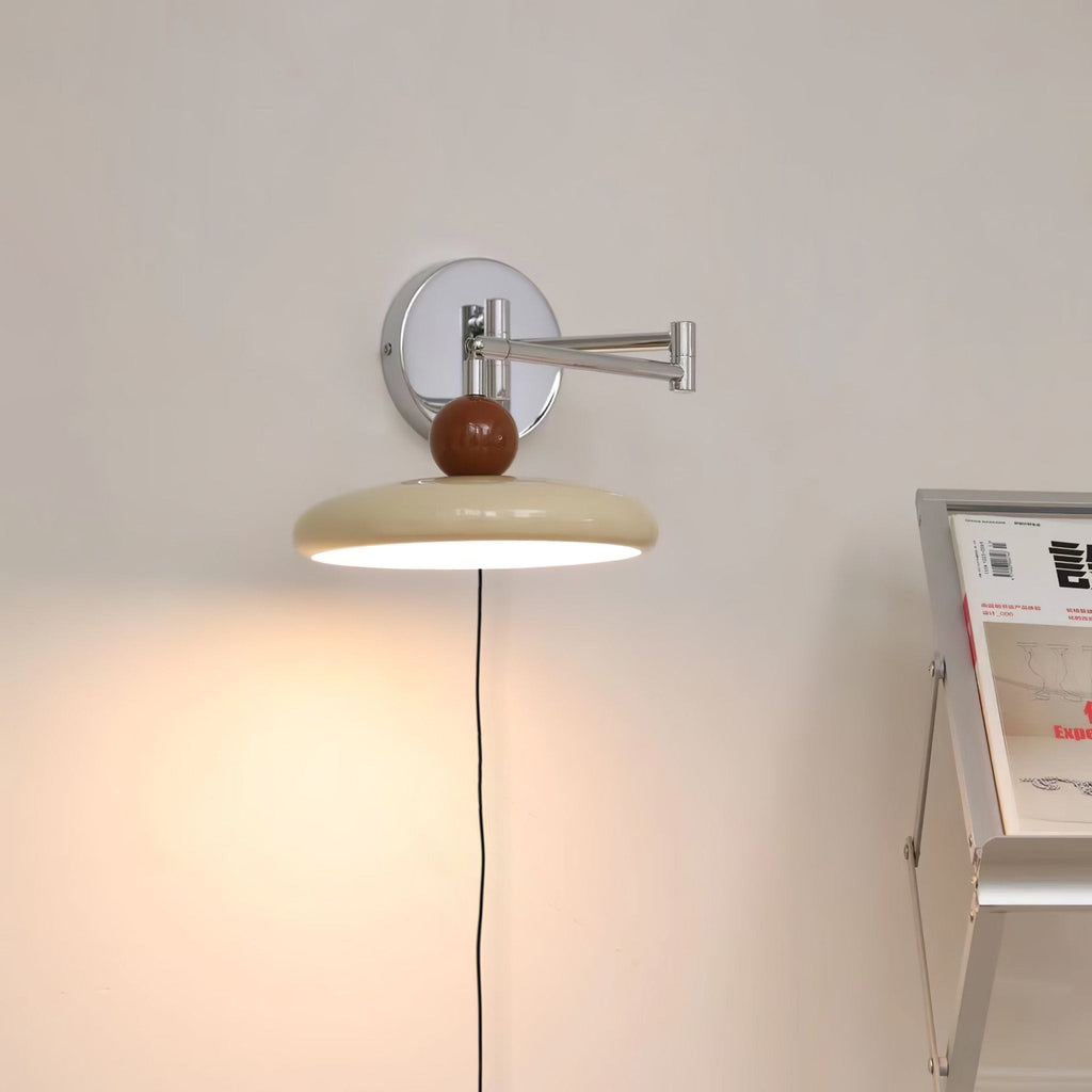 Lola Plug - in Wall Lamp