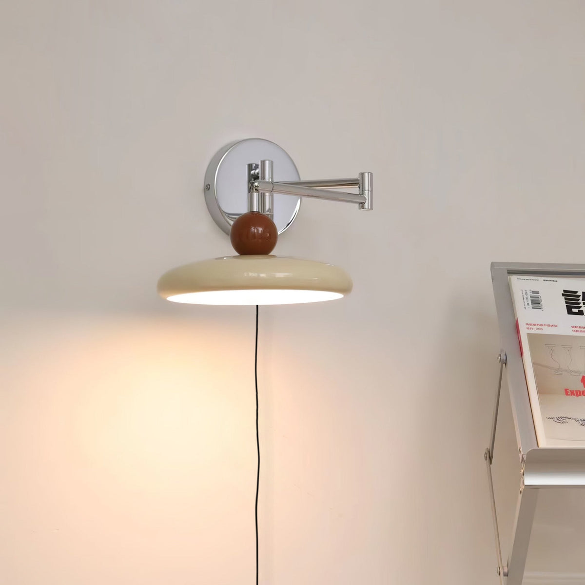 Lola Plug - in Wall Lamp