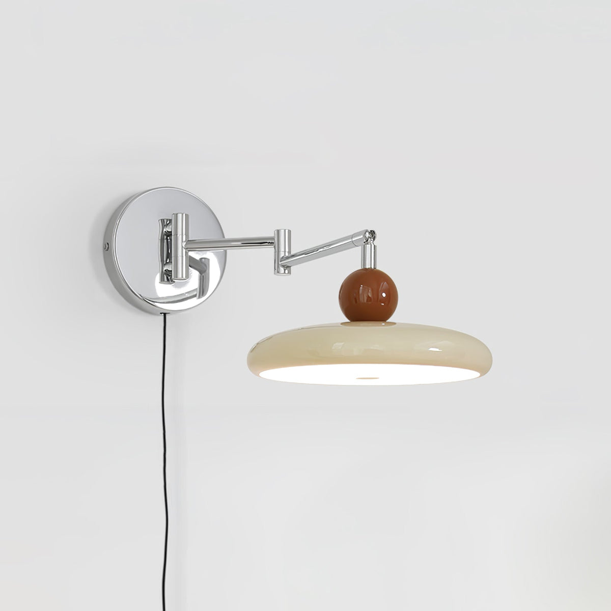 Lola Plug - in Wall Lamp