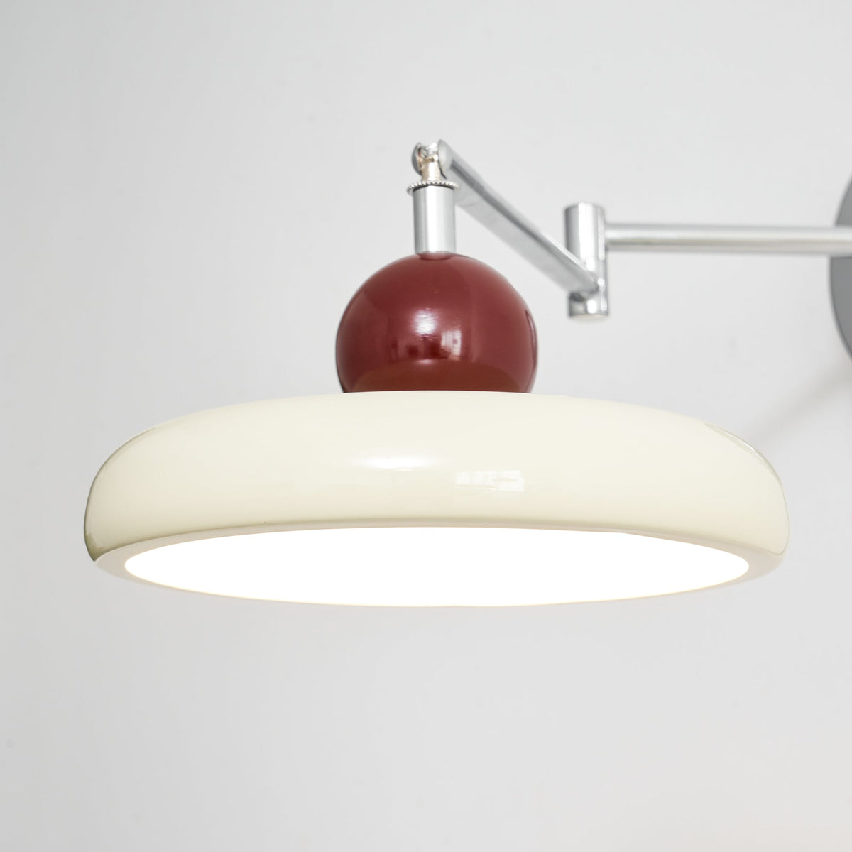 Lola Plug - in Wall Lamp