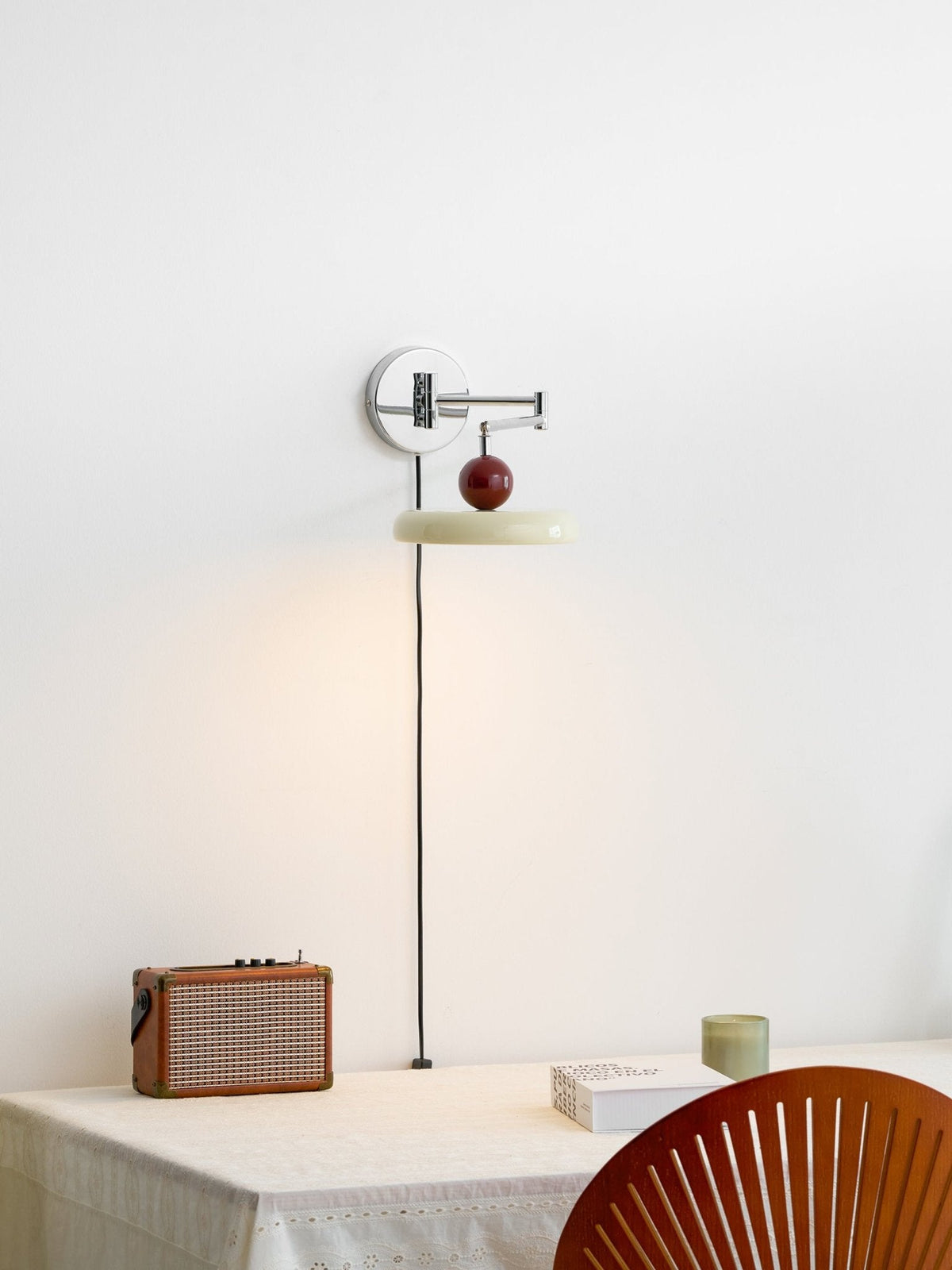 Lola Plug - in Wall Lamp