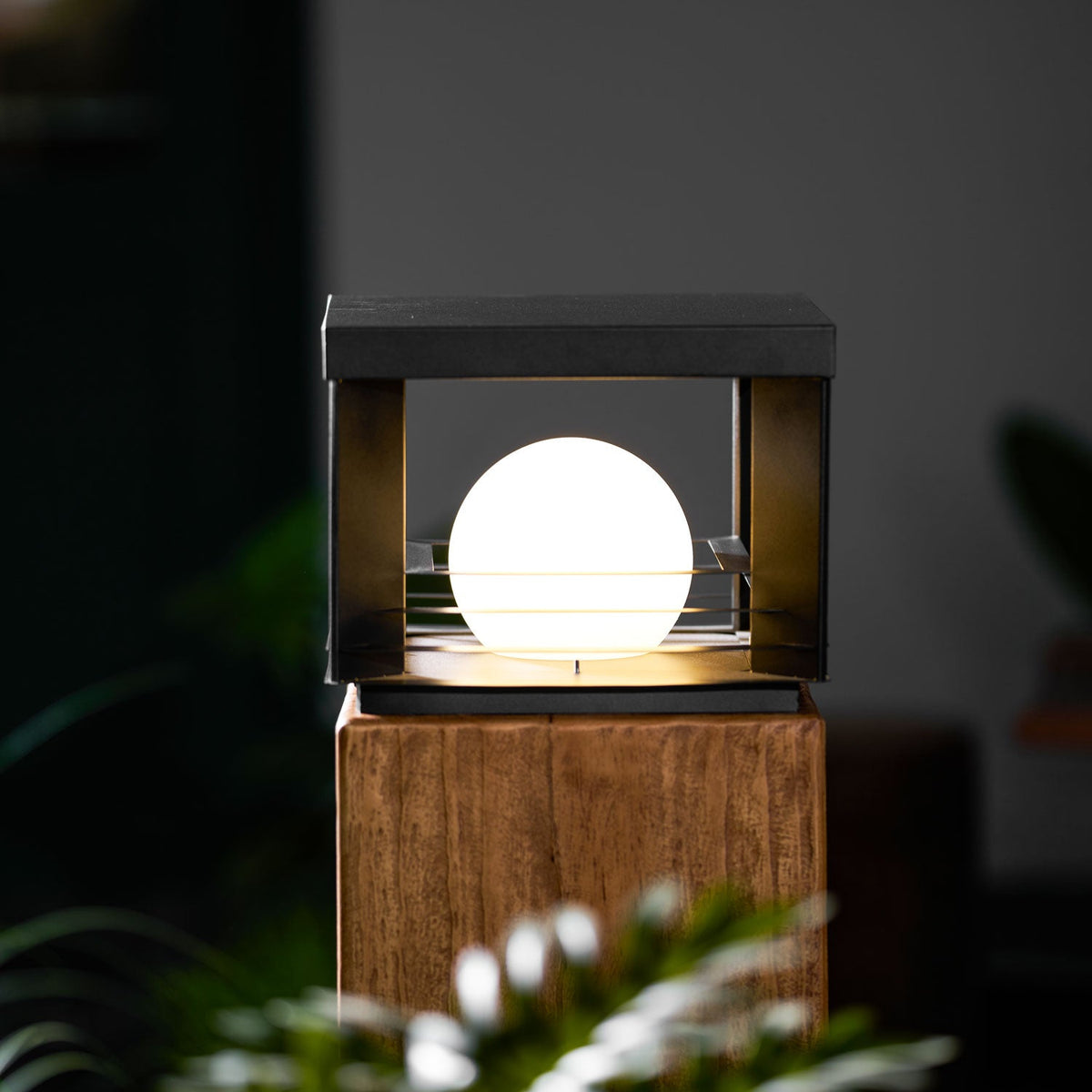 Lunar Crate Outdoor Lamp