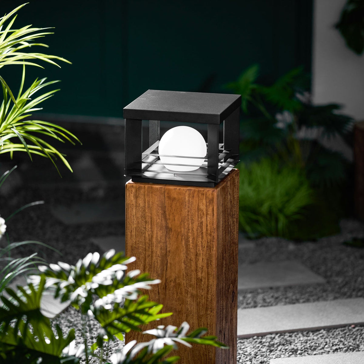 Lunar Crate Outdoor Lamp