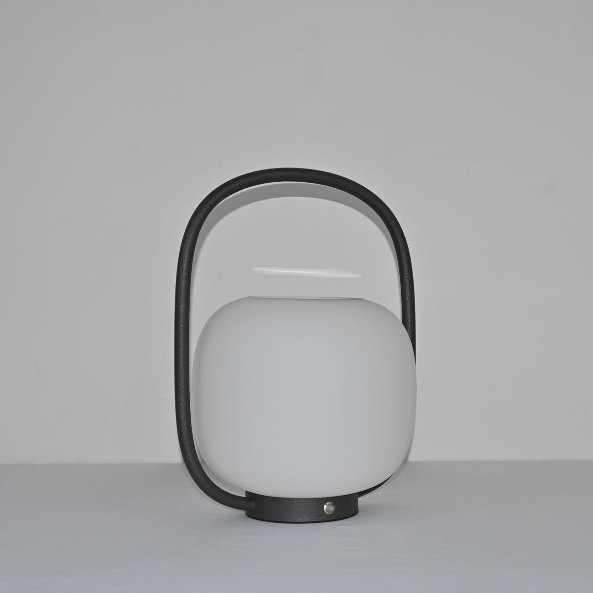 Lunava Lantern Outdoor Lamp