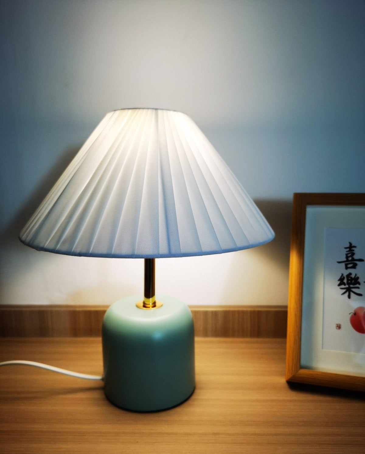 Lunitidal Table Lamp