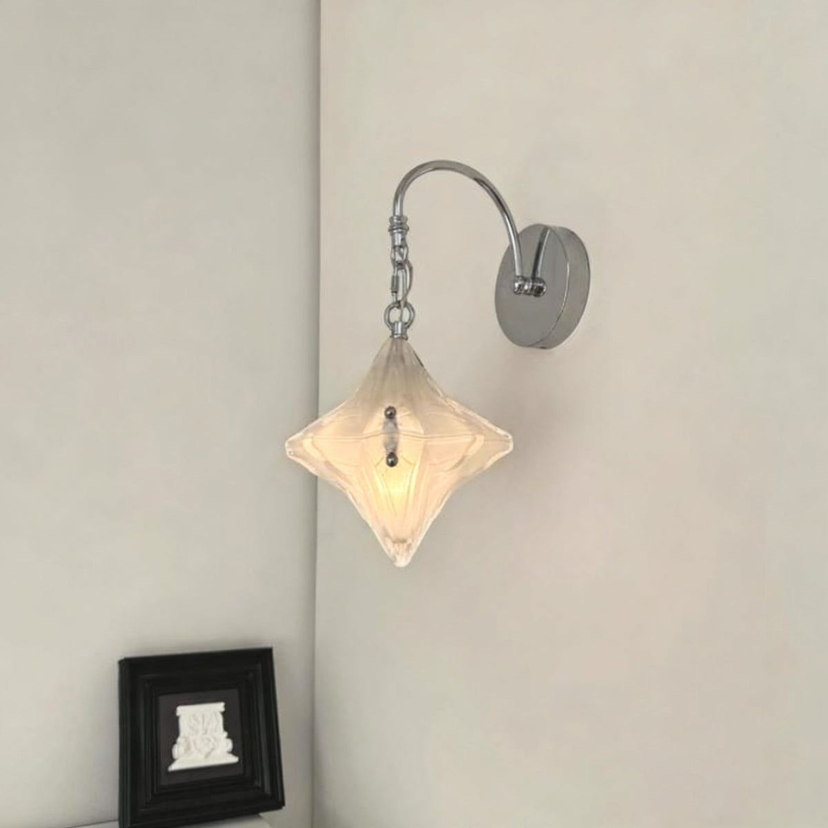 Lyra Star Wall Lamp