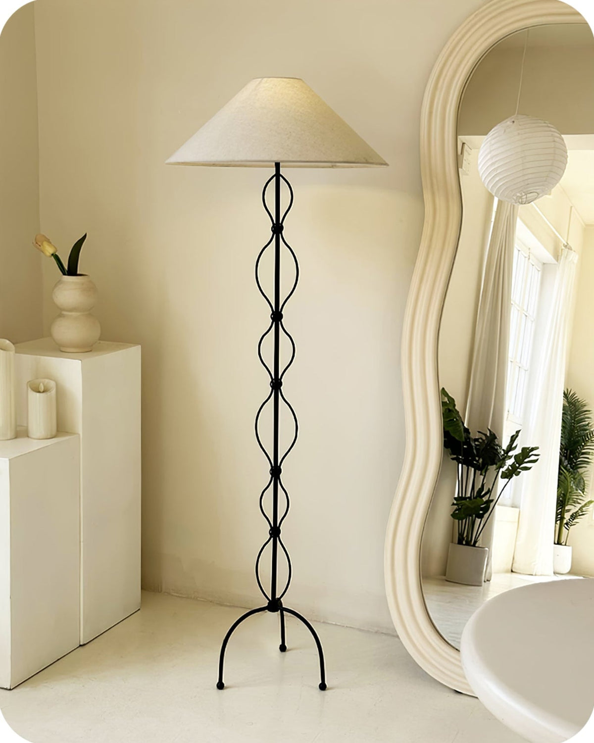 Minimalist Iron Twist Floor Lamp