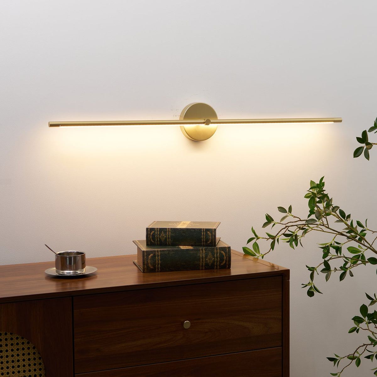 Minimalist Linear LED Wall Lamp