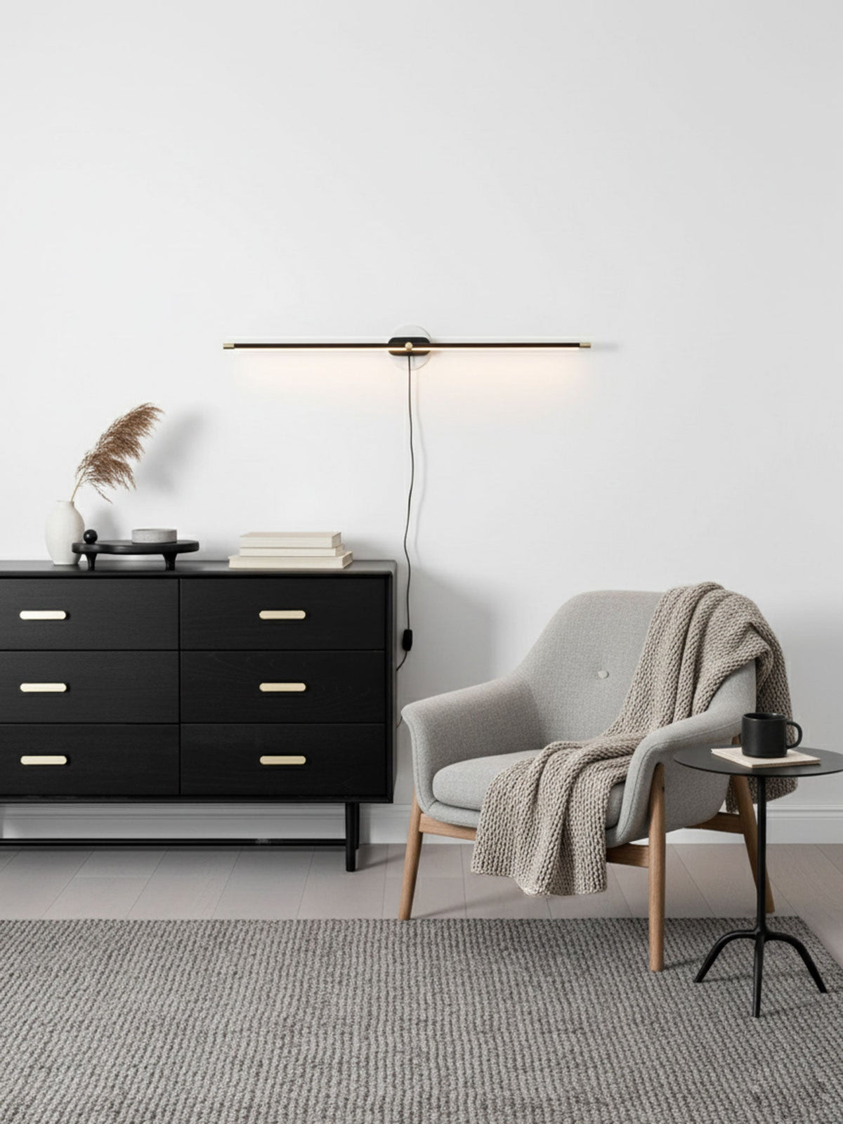 Minimalist Linear Plug - in Wall Lamp