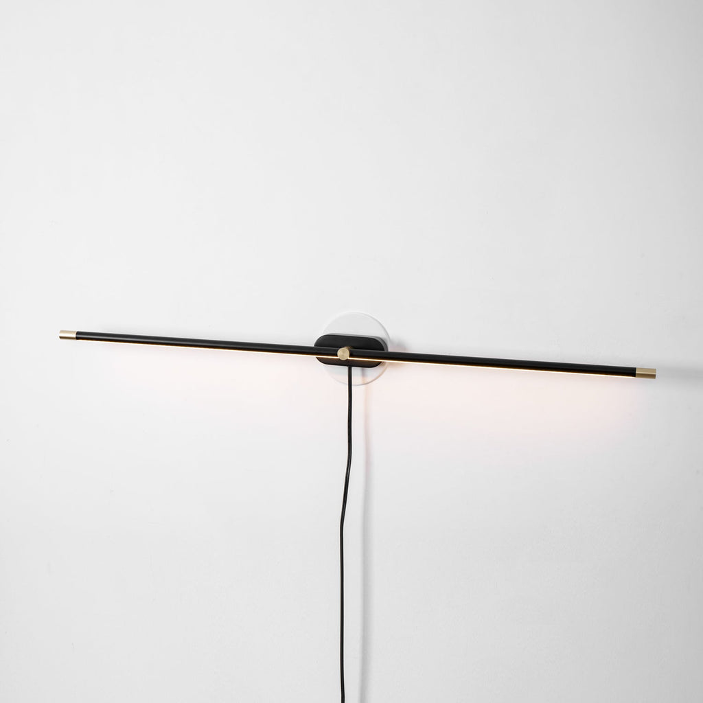 Minimalist Linear Plug - in Wall Lamp