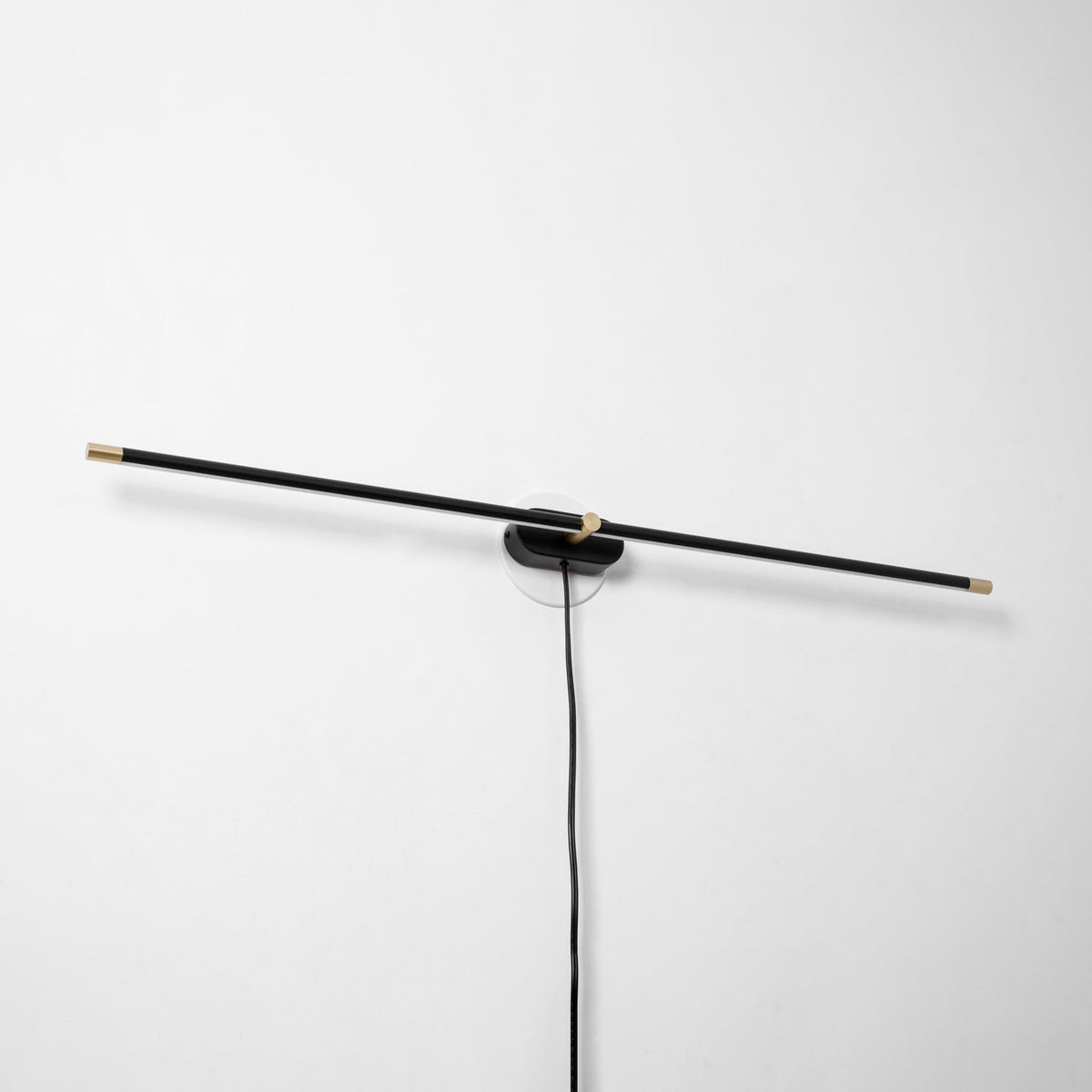 Minimalist Linear Plug - in Wall Lamp