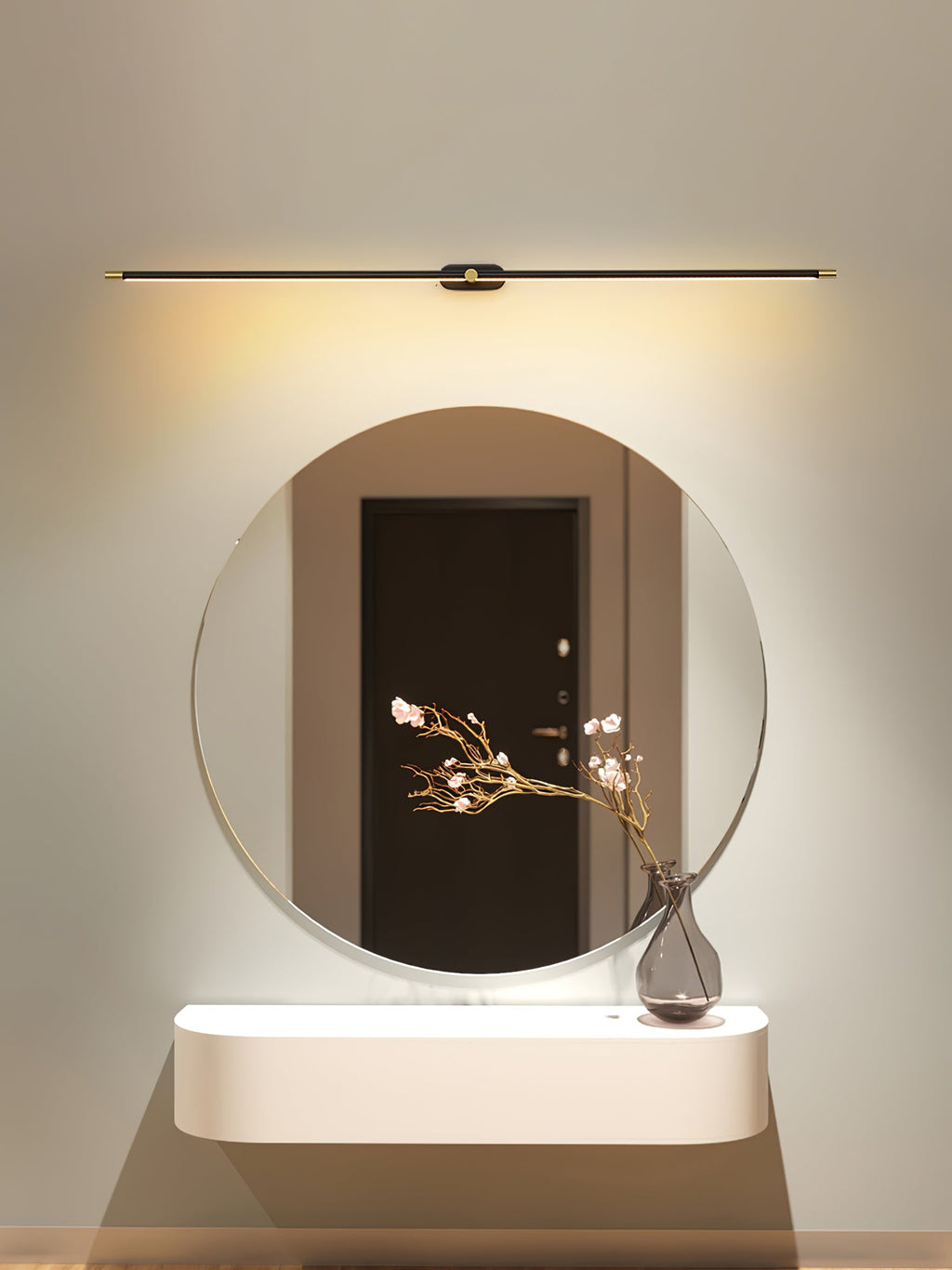 Minimalist Linear Plug - in Wall Lamp