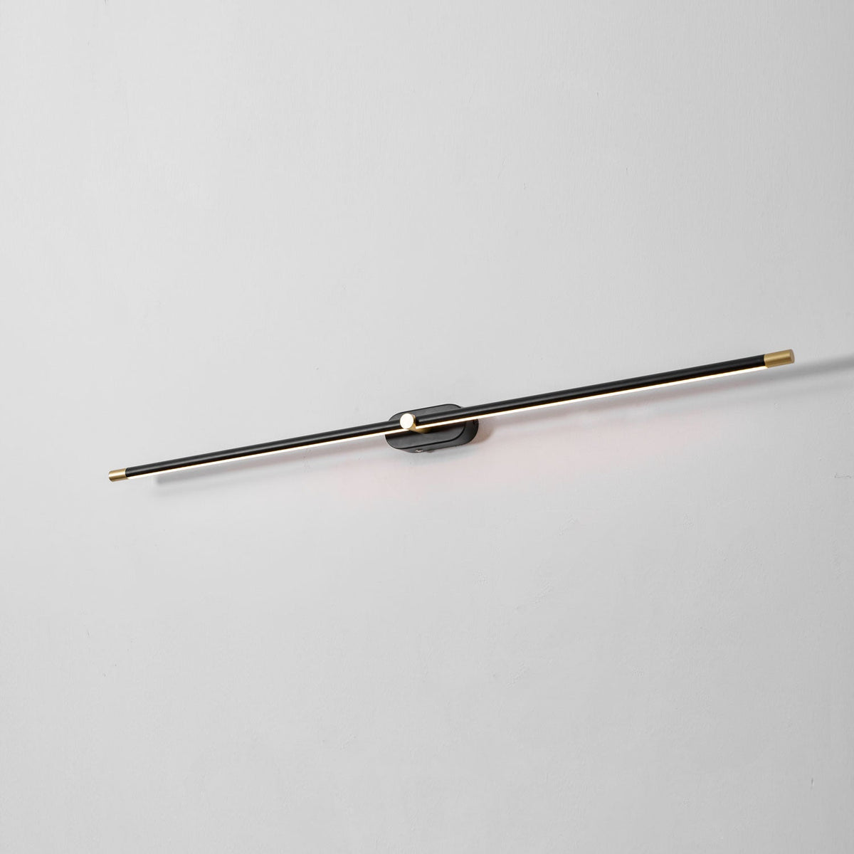 Minimalist Linear Rechargeable Wall Lamp
