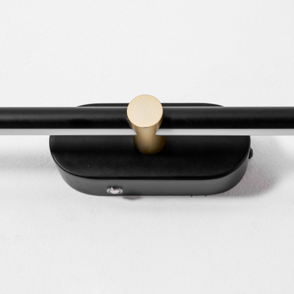 Minimalist Linear Rechargeable Wall Lamp