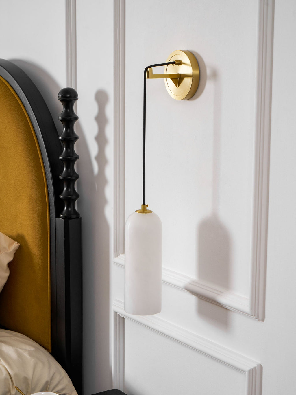 Monty Wall Lamp