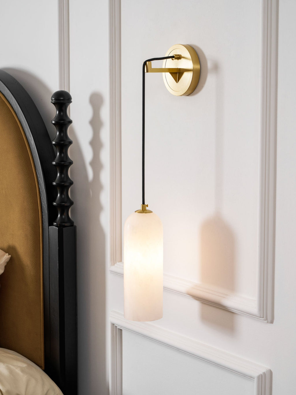 Monty Wall Lamp