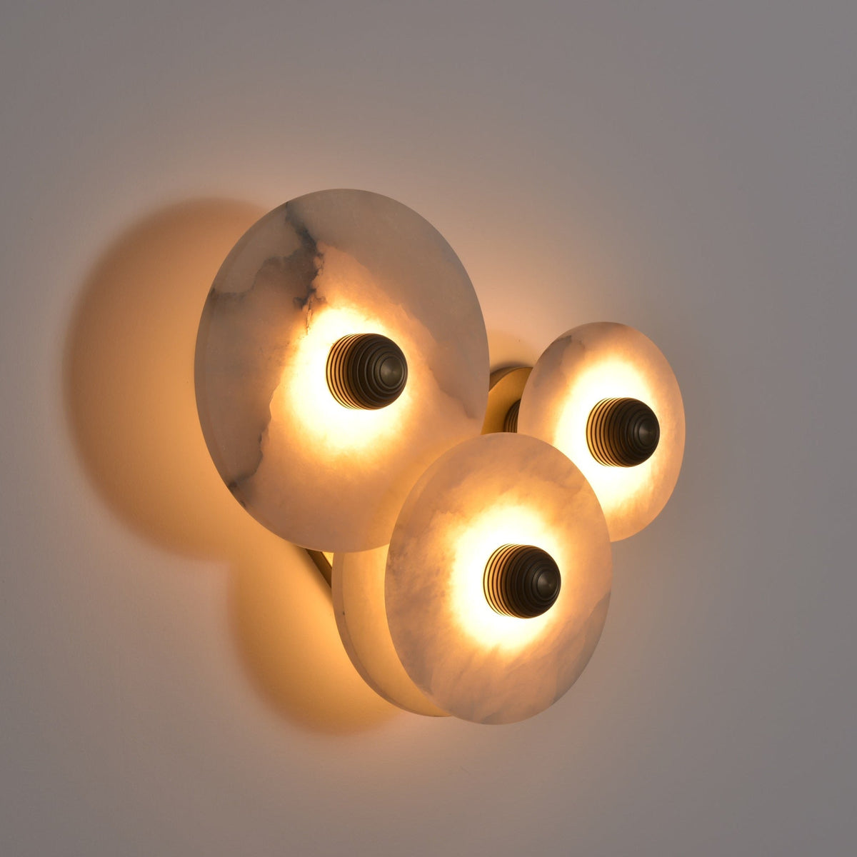 Nayra Alabaster Wall Lamp