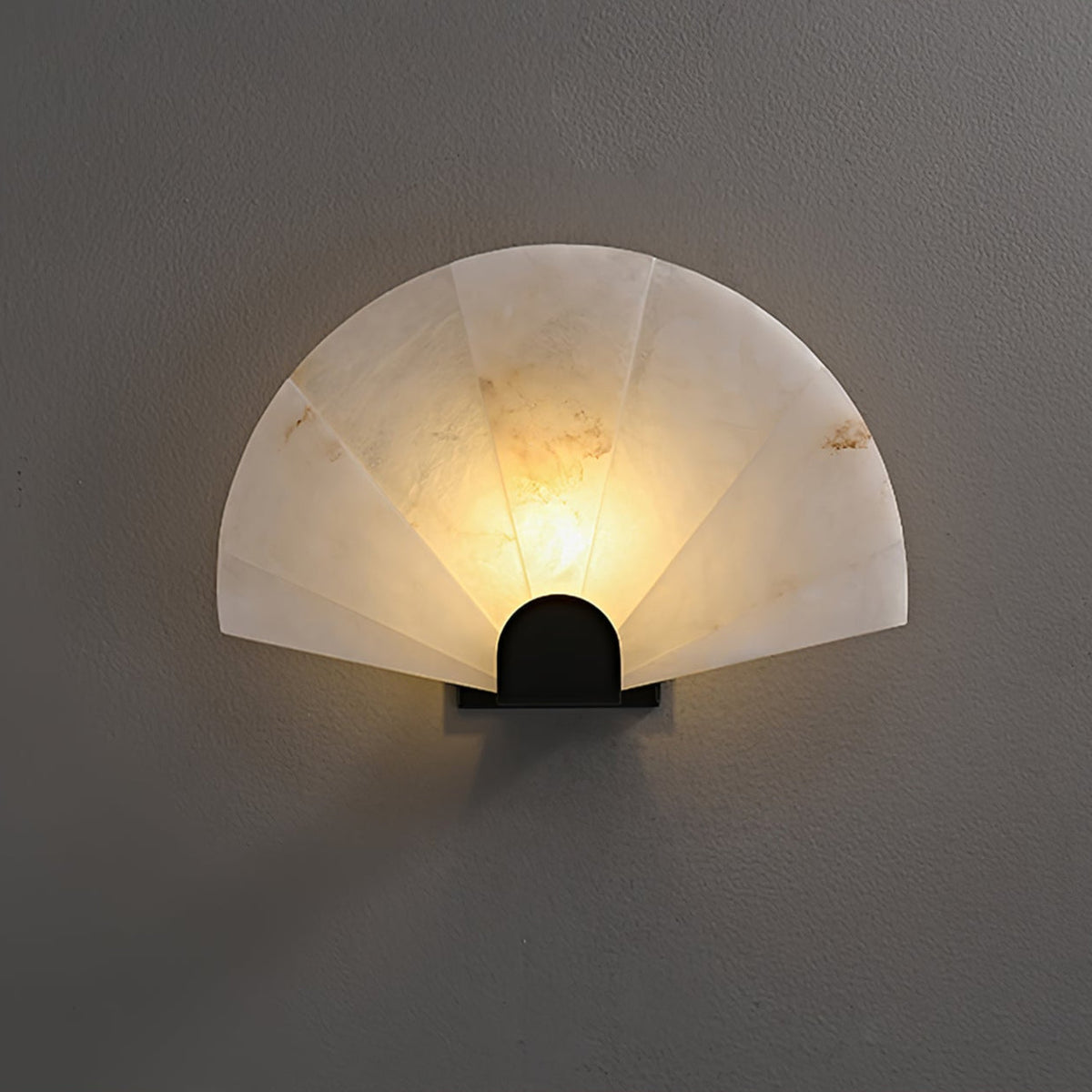 Nevora Alabaster Table Lamp