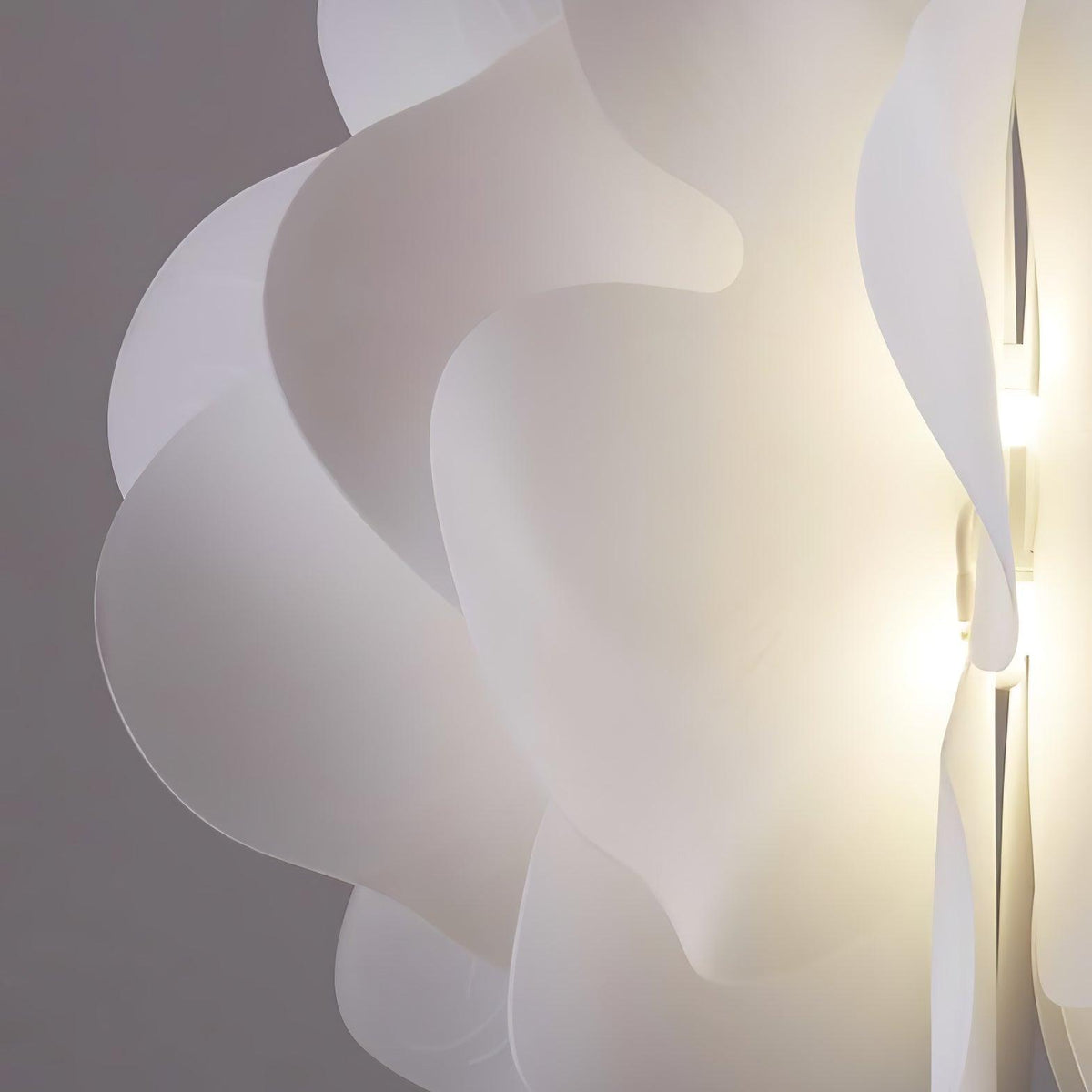 Nightbloom Pendant Lamp