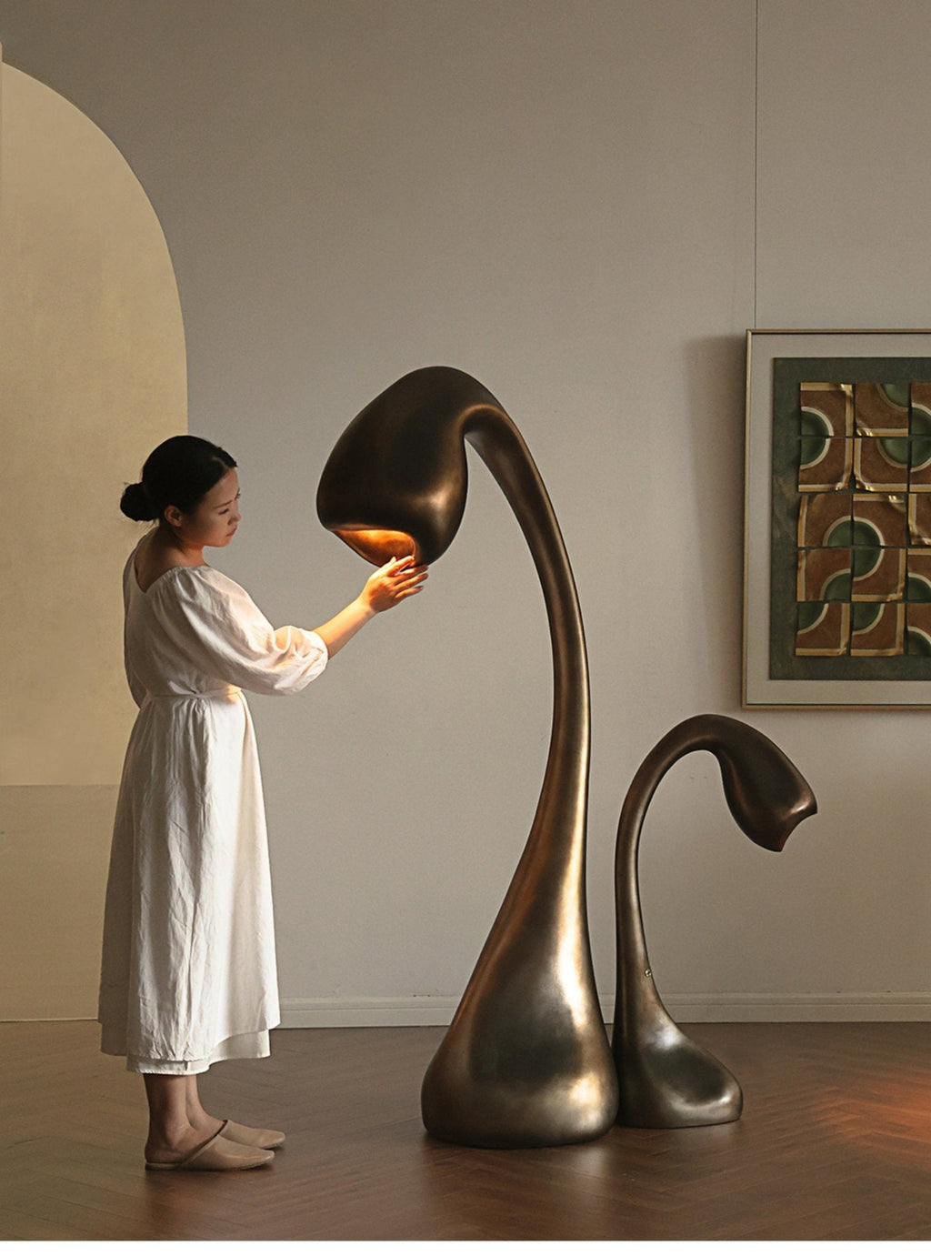 Noor Grande Sculptural Floor Lamp