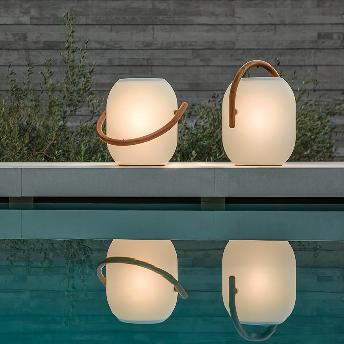 Noria Solar Outdoor Lantern Lamp