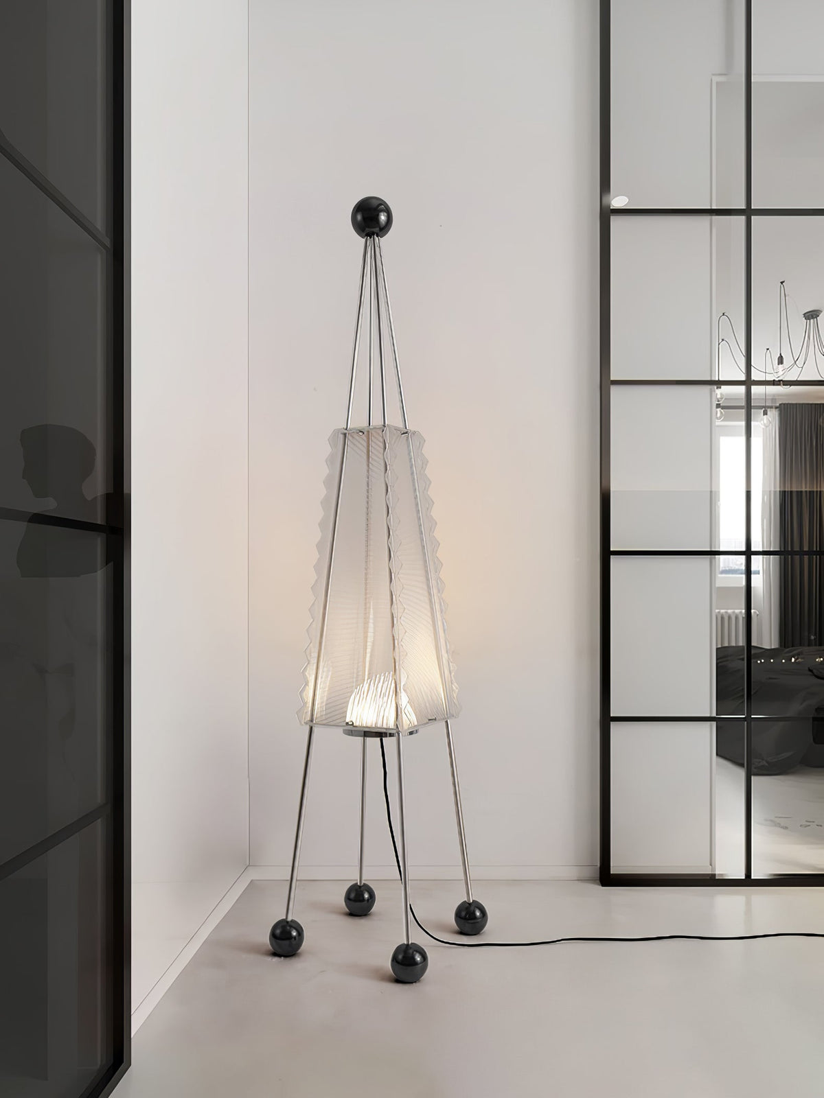 Obelisk Mesh Floor Lamp