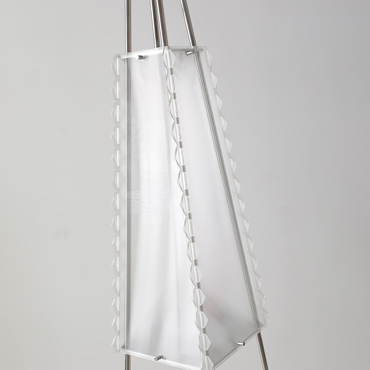 Obelisk Mesh Floor Lamp