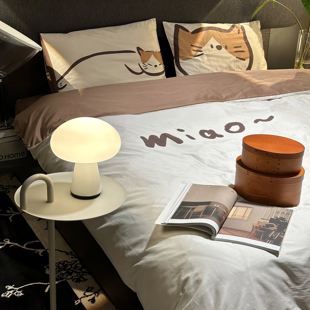 Obello Portable Built - in Battery Table Lamp