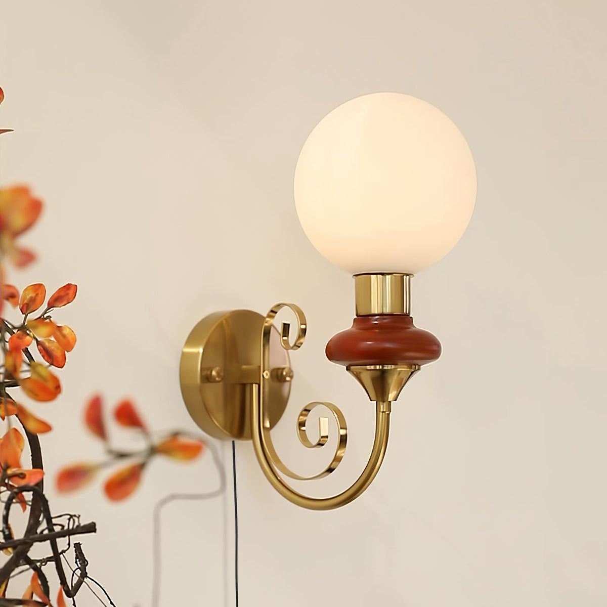 Onyx Plug - in Wall Lamp