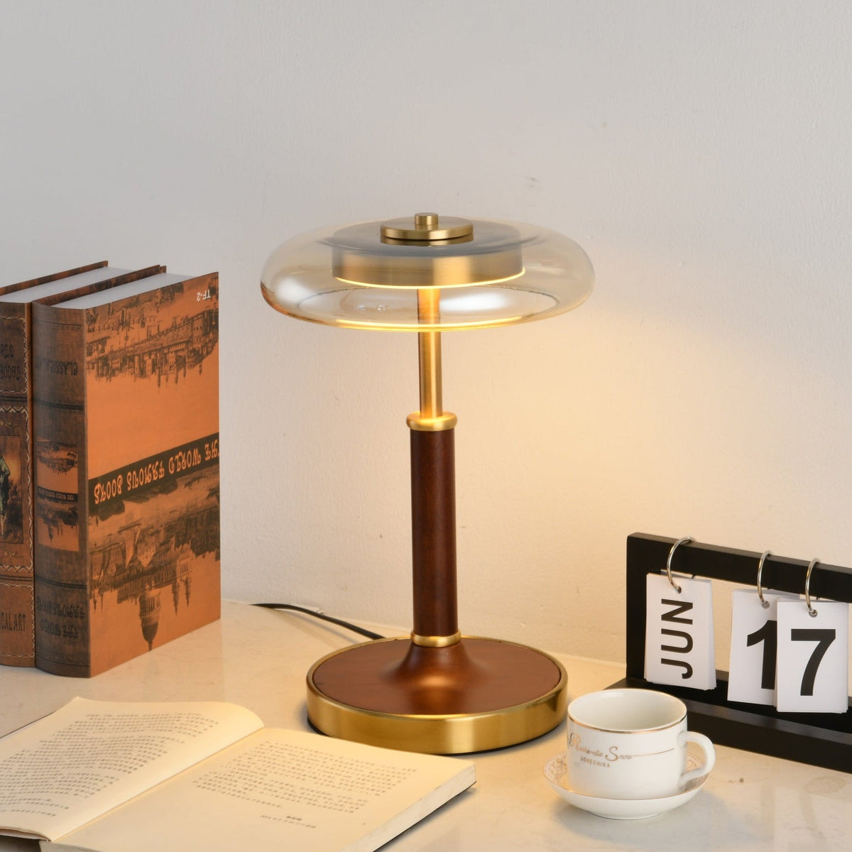Ovalo Table Lamp