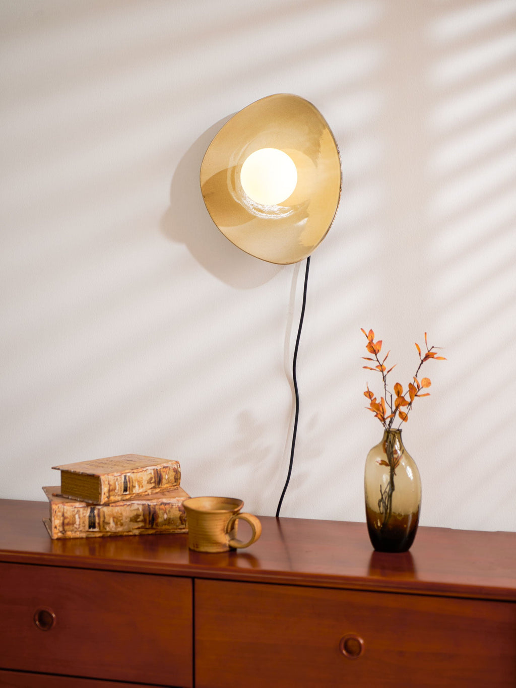 Pebble Disc Plug - in Wall Light