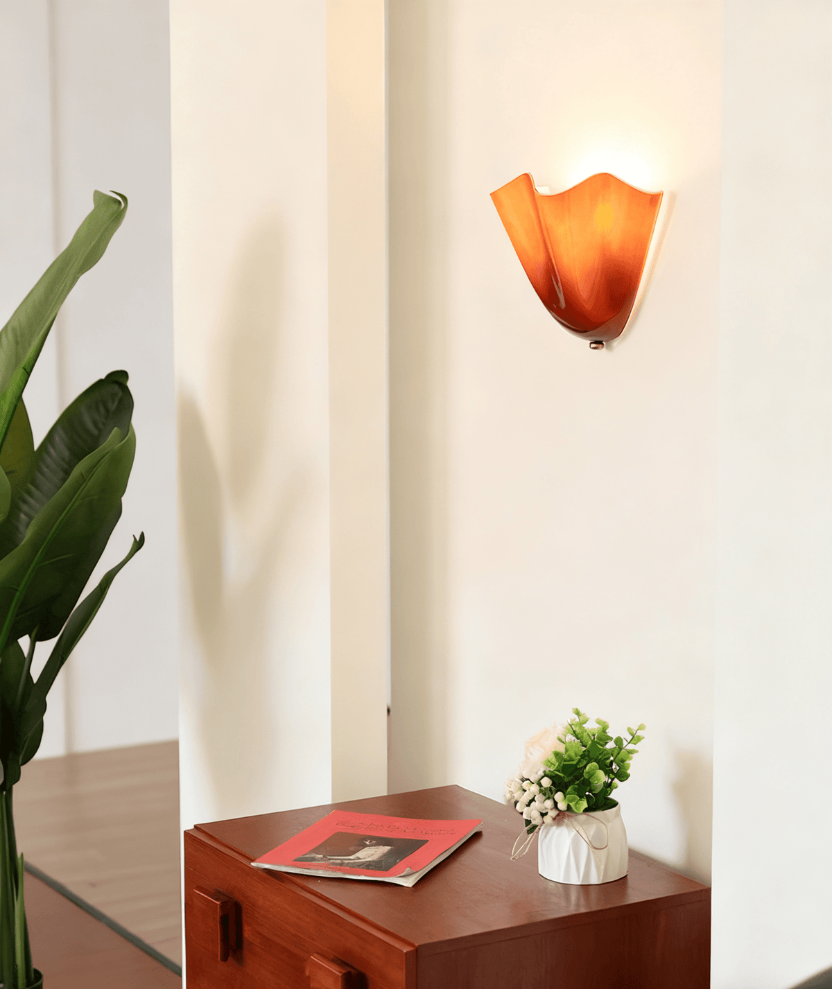 Petalia Wall Light