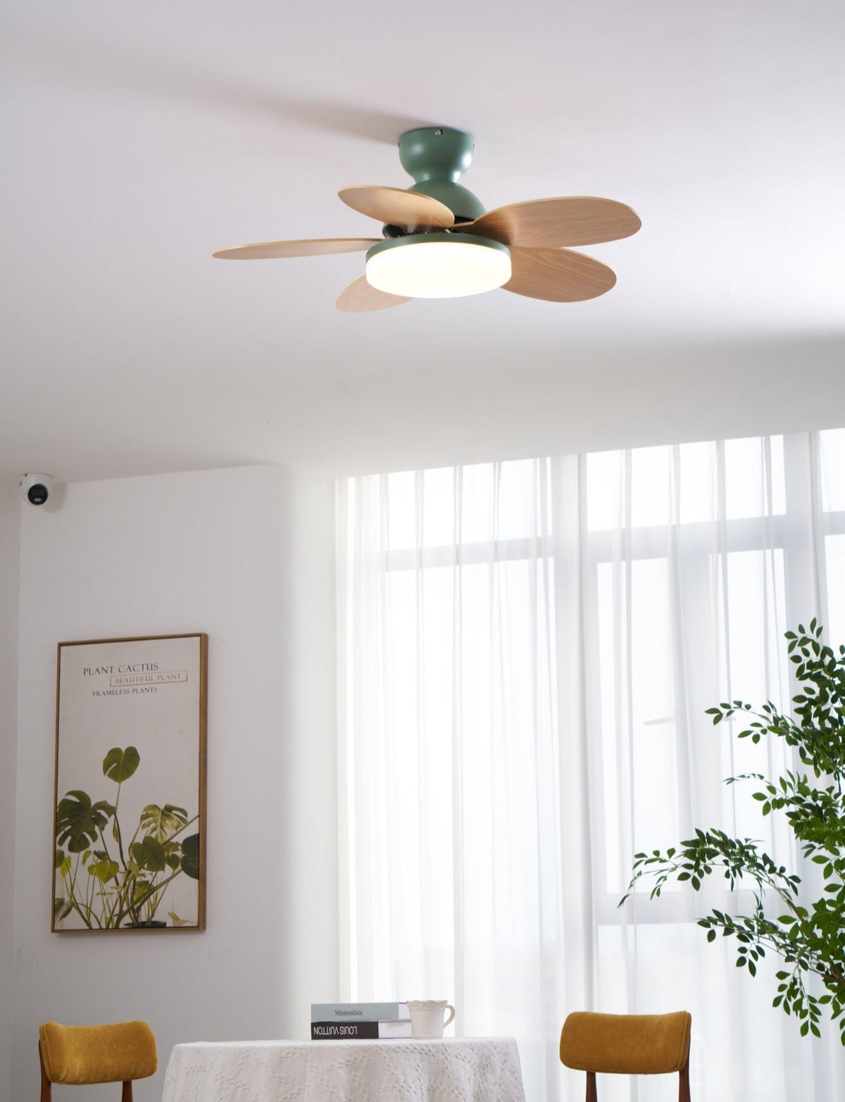 Petalo Ceiling Fan Light