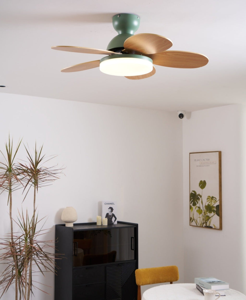 Petalo Ceiling Fan Light