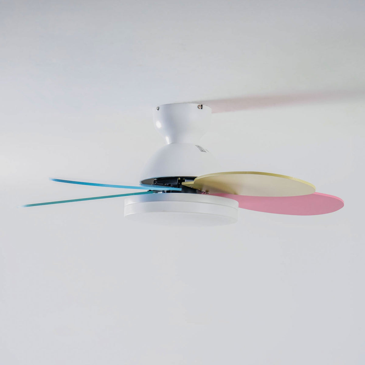 Petalo Ceiling Fan Light