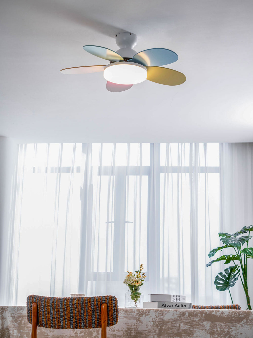 Petalo Ceiling Fan Light