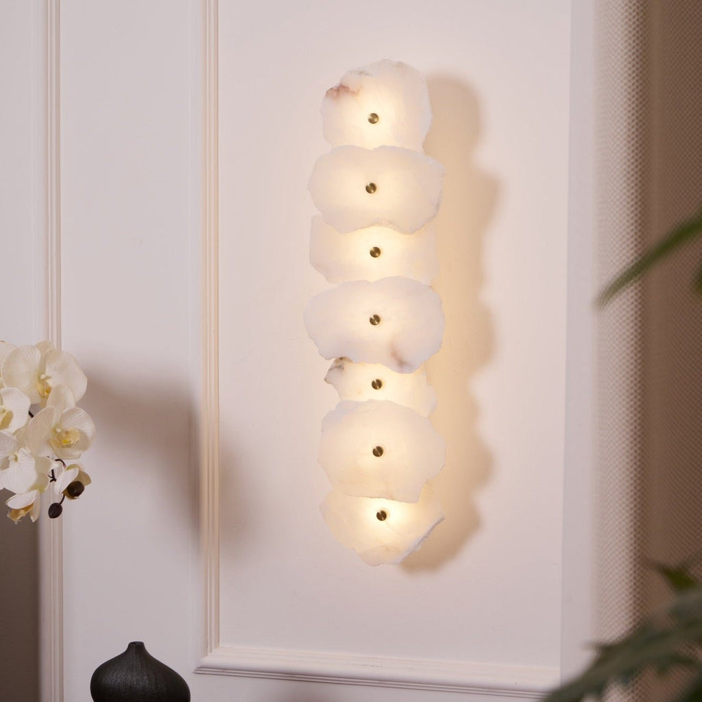 Petra Wall Lamp