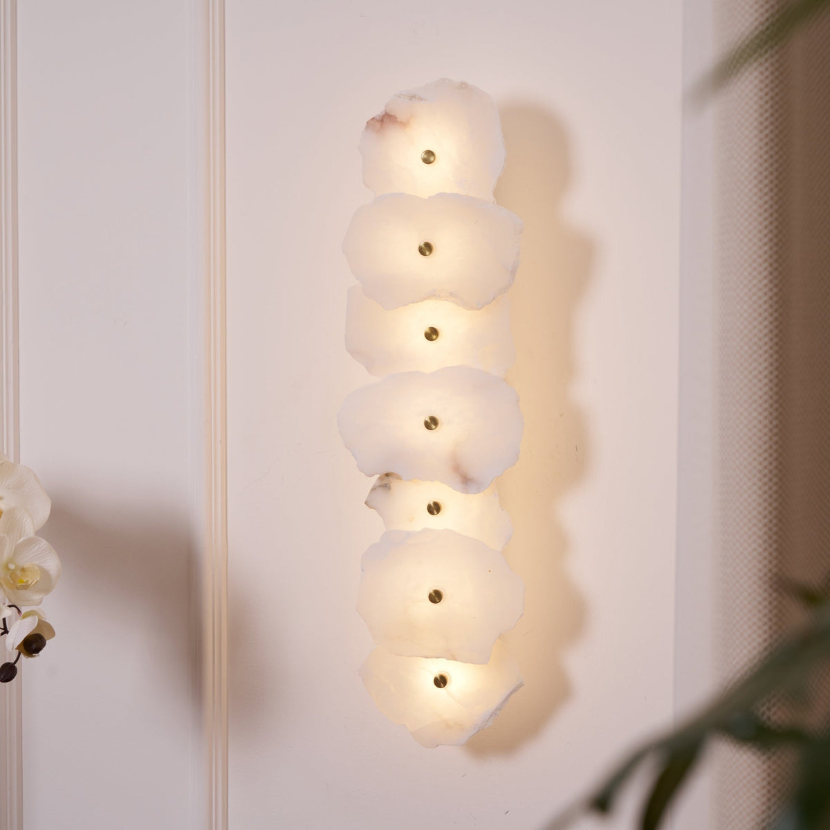 Petra Wall Lamp